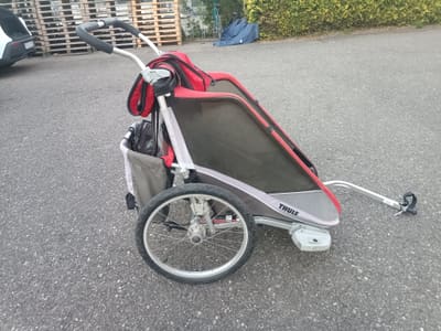 Wagen 4 - Thule Kinderanhänger 1 kind