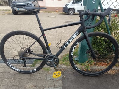 57 - Cube rennrad 51 size Attain race