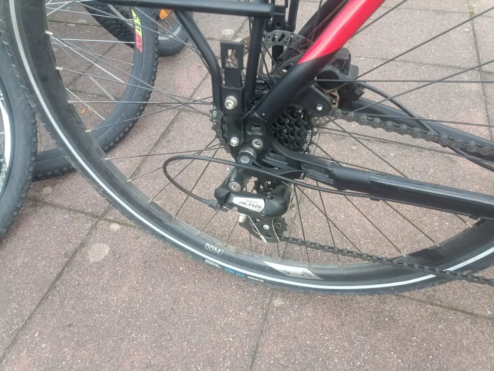 A4 - 28 Zoll Pegasus Fahrrad. 24 Gänge. 60 size. Nabendynamo – 4